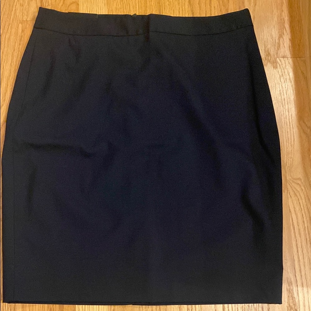 Banana Republic Elegant Black Pencil Skirt